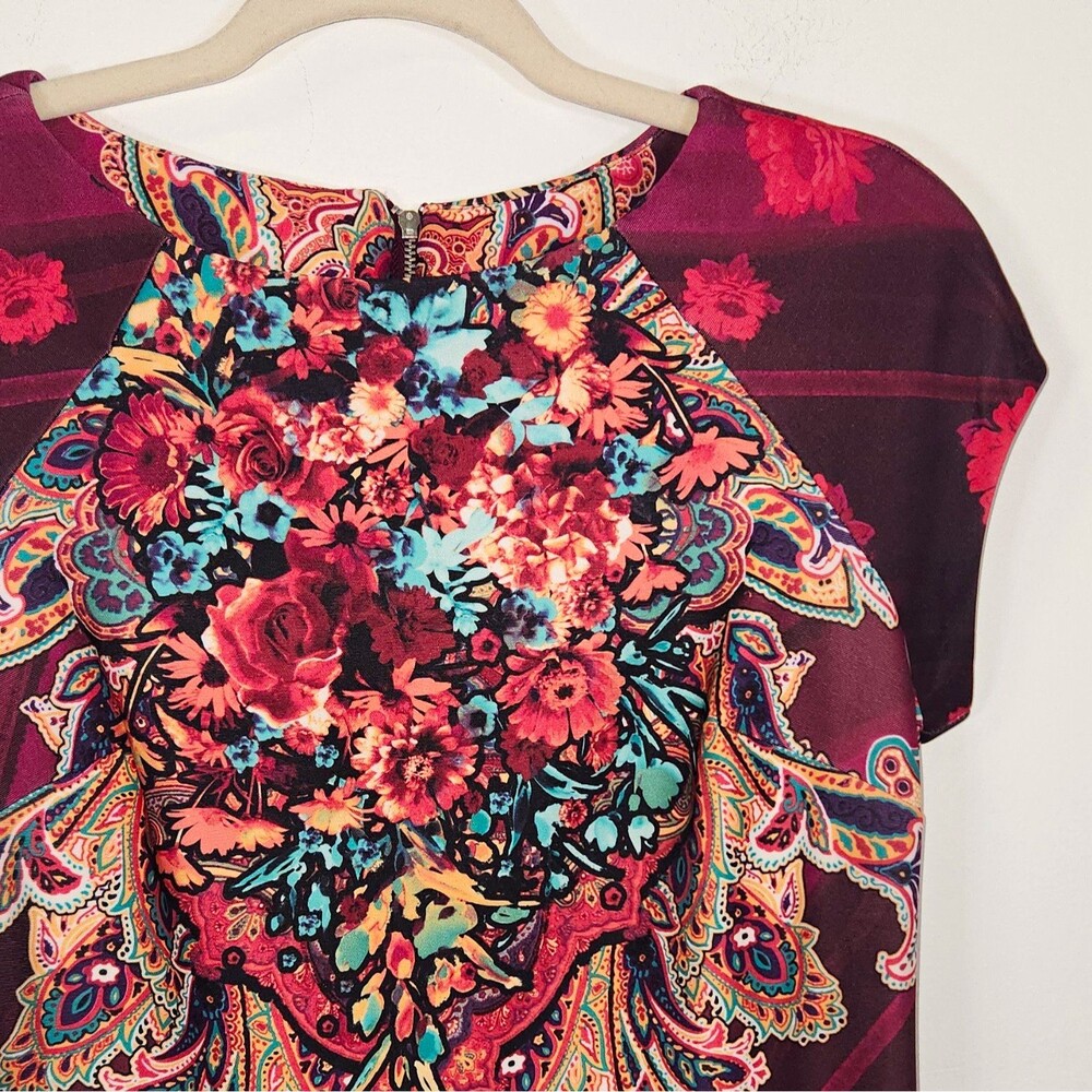 ECI New York Sheath Dress 4 Floral Paisley Burgundy Cap Sleeve Crew Back Zip